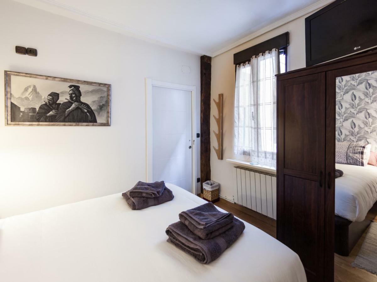 Cosy Room - Guggen º Parking Free Bilbao Extérieur photo